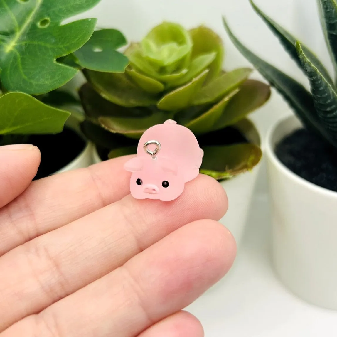 1, 4 or 20 Pieces: Pink Acrylic 3D Cute Pig Charm