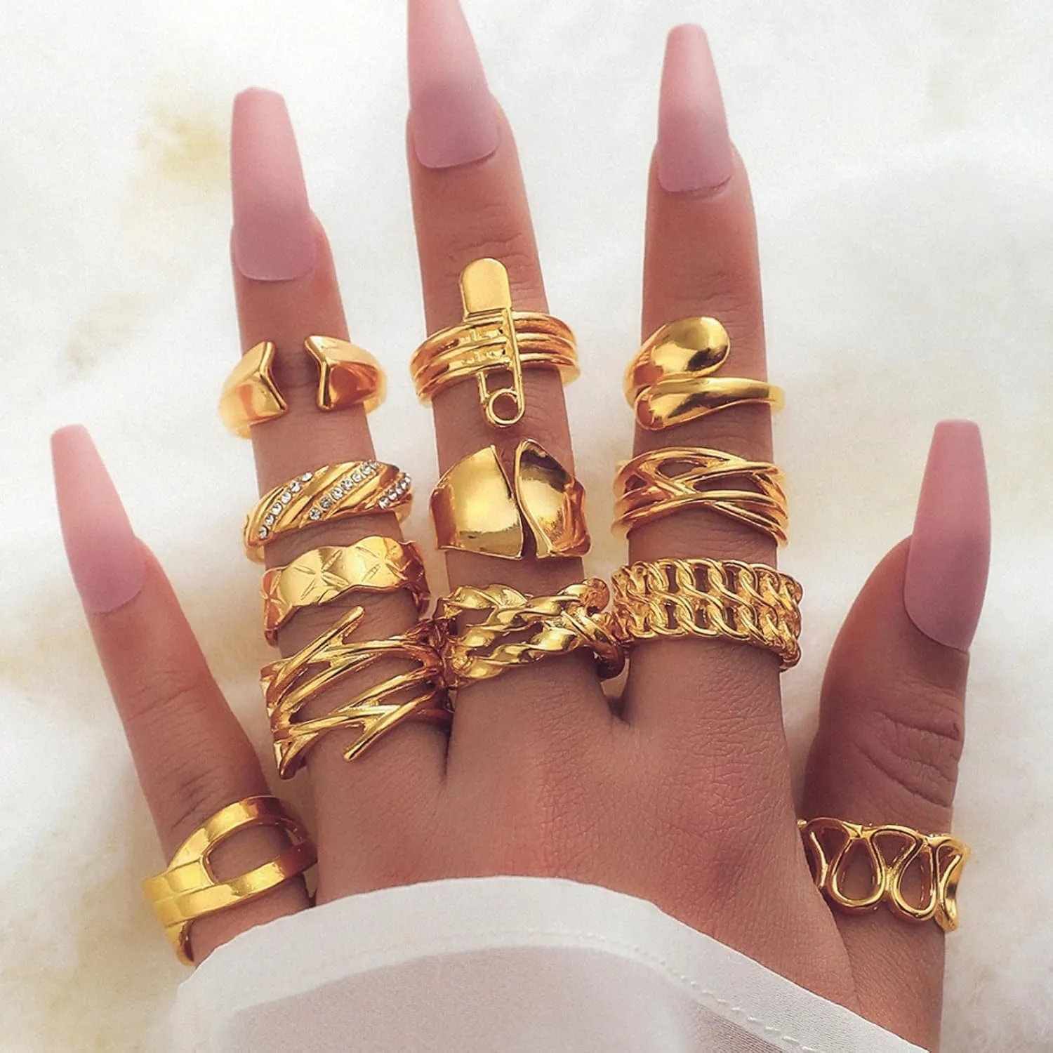 Dainty Gold Knuckle Rings Set for Women,14K Gold Plated Vintage Stackable Joint Finger Midi Rings Trendy Chunky Crystal Pearl Rings Pack Statement Jewelry